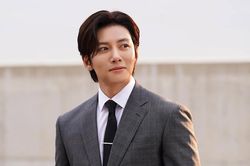 Tài tử 'Hoàng hậu Ki' Ji Chang Wook sang Việt Nam