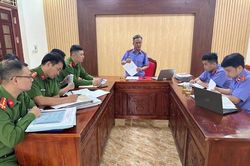 Trực tiếp kiểm s&aacute;t c&ocirc;ng t&aacute;c tiếp nhận, giải quyết nguồn tin về tội phạm v&agrave; thi h&agrave;nh &aacute;n h&igrave;nh sự