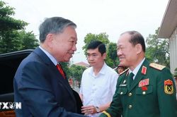 Khai mạc trọng thể Đại hội đại biểu toàn quốc Hội Cựu chiến binh Việt Nam lần 8