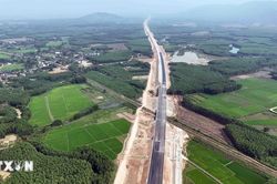 Thu phí tối đa 1.300 đồng/km trên 13 tuyến cao tốc Bắc-Nam