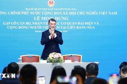 Thủ tướng gặp các cơ quan đại diện và cộng đồng người Việt Nam tại Liên bang Nga