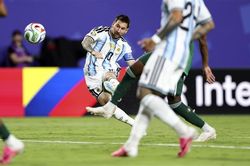 Khi Messi vẫn chưa dừng lại và đội tuyển Argentina khởi đầu theo cách hoàn toàn khác