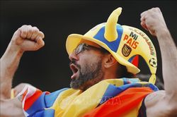 World Cup 2026: Khi tiếng hò reo trở thành cuộc chiến bản sắc