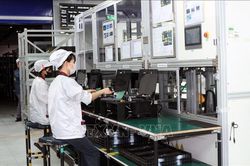 Tạo đà bứt phá từ công nghiệp chế biến, chế tạo