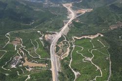 Quảng Ninh: Ì ạch trên công trường dự án gần 2.000 tỷ đồng