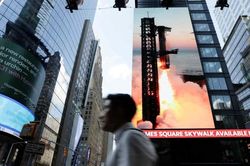 Cổ phiếu SpaceX tăng phi mã đẩy vốn hóa tập đoàn vượt qua Amazon chỉ sau vài ngày lên sàn