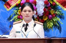 Những 'người mẹ' trong màu áo công an