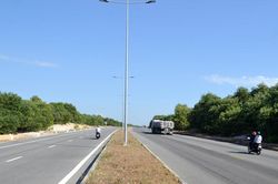 Thông xe tạm thời qua làn đường mới dài 8,6km thuộc đường ven biển Võ Chí Công