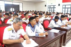 Lữ đoàn 957 phối hợp phổ biến, giáo dục pháp luật cho cán bộ, chiến sĩ
