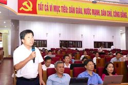 Thảo luận tại hội trường: Dân chủ, trách nhiệm