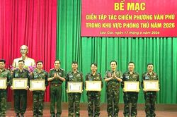 Bế mạc diễn tập điểm tác chiến phường Văn Phú