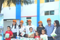 Đổi chai nhựa lấy tri thức
