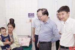 Đoàn công tác Bệnh viện Nhi Trung ương khảo sát, hỗ trợ chuyên môn tại Yên Châu