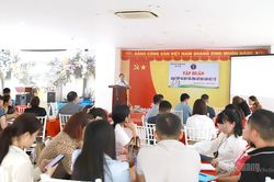 60 cán bộ y tế được tập huấn giao tiếp và quy tắc ứng xử