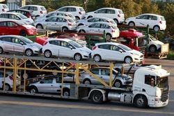 Nhập khẩu ô tô nguyên chiếc tăng hơn 14% sau 5 tháng