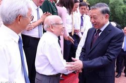 Góc nhìn văn hóa: Báo chí cách mạng - Kiến tạo niềm tin, bồi đắp văn hóa