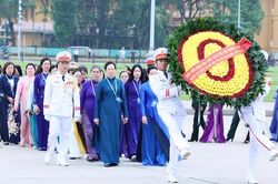 Đại biểu dự Đại hội đại biểu Phụ nữ toàn quốc lần thứ XIV thảo luận tại 4 trung tâm