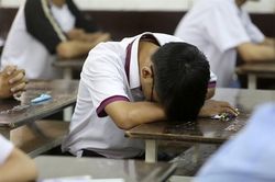 Hủy kết quả bài thi của thí sinh mang điện thoại vào phòng thi nhưng không bị lập biên bản