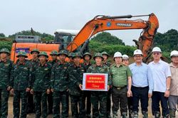 Kiểm tra tiến độ dự án xây dựng trường nội trú liên cấp tại xã Đàm Thủy