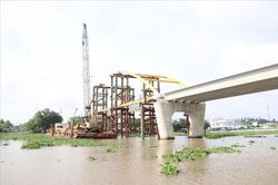 Tập trung tháo gỡ vướng mắc trong thi công tuyến đường Hồ Chí Minh