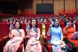 111 ủy vi&ecirc;n được bầu v&agrave;o Ban Chấp h&agrave;nh Trung ương Hội LHPN Việt Nam kh&oacute;a XIV