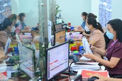 Đề xuất mới của Bộ Nội vụ về phân bổ biên chế công chức cấp tỉnh, xã