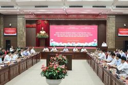 Hoàn thiện thể chế, nâng cao năng lực quản trị trong vận hành chính quyền địa phương hai cấp