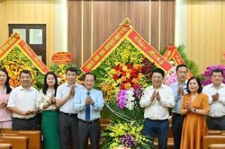 Phó Chủ tịch Thường trực HĐND TP Hà Nội thăm, chúc mừng Báo Nhân Dân nhân Ngày Báo chí Cách mạng Việt Nam
