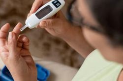Người phụ nữ nhập viện vì sốt cao, khó thở, bác sĩ phát hiện biến chứng nguy hiểm từ đái tháo đường