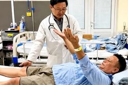 Bảo vệ sức khỏe m&ugrave;a nắng n&oacute;ng: Sốc nhiệt v&agrave; đột quỵ - nỗi &aacute;m ảnh của thời tiết cực đoan