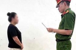 Ninh Bình: Bắt quả tang 'kiều nữ' 9X tàng trữ sừng tê giác trắng quý hiếm
