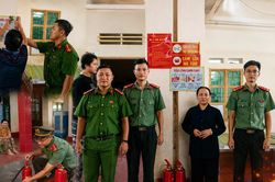 M&oacute;n qu&agrave; an to&agrave;n trao gửi nơi m&aacute;i ấm của những đứa trẻ k&eacute;m may mắn