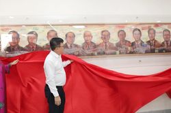 Các bức tranh minh họa do họa sĩ nổi tiếng thể hiện
