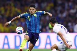 Colombia chơi nổi trội trước t&acirc;n binh Uzbekistan, cầm 3 điểm sau trận ra mắt