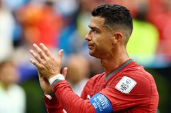 HLV Bồ Đ&agrave;o Nha sợ phải thay Ronaldo?