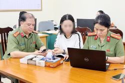 B&aacute;n sim điện thoại kh&ocirc;ng ch&iacute;nh chủ, một cơ sở kinh doanh bị xử phạt