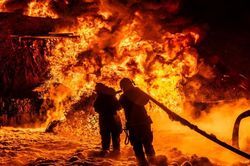 TST: Xe bu&yacute;t chở trẻ em Belarus bị tấn c&ocirc;ng, Điện Kremlin phản ứng
