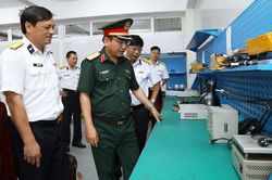 Kiểm tra thực hiện nhiệm vụ sản xuất vật tư kỹ thuật tại Quân chủng Hải quân