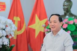 Trưởng ban Tuyên giáo và Dân vận Trung ương thăm, chúc mừng cơ quan báo chí