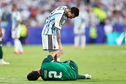 Tin thể thao (18-6): Messi trở thành tâm điểm tranh cãi