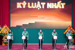 Ph&aacute;t động thi đua cao điểm 200 ng&agrave;y r&egrave;n sức, luyện t&agrave;i