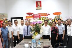 Phó Chủ tịch UBND TPHCM Nguyễn Mạnh Cường thăm, chúc mừng các cơ quan báo chí