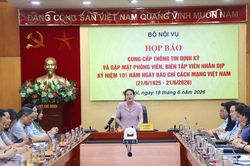 Bộ Nội vụ đang nghi&ecirc;n cứu, x&acirc;y dựng đề &aacute;n 'Kinh tế Bạc'
