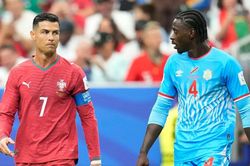 Ronaldo thi đấu nhạy nhòa, Bồ Đào Nha bị CHDC Congo cầm hòa