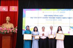 N&acirc;ng cao kiến thức về chăm s&oacute;c sức khỏe cho thanh thiếu ni&ecirc;n Việt Nam