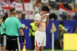 Tuyển Anh thấp thỏm chờ kết quả chấn thương của Declan Rice