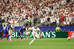 Trực tiếp Anh vs Croatia 1-0 (H1): V&agrave;o!!! Harry Kane ghi b&agrave;n tr&ecirc;n chấm 11m