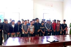 Gần 50 đối tượng mang kiếm truy lùng đối thủ