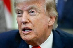 Đảng D&acirc;n chủ chỉ tr&iacute;ch thỏa thuận Tổng thống Trump k&yacute; với Iran