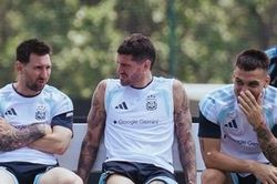 Sao Argentina tiết lộ Messi dự đoán như thần trận đấu với Algeria